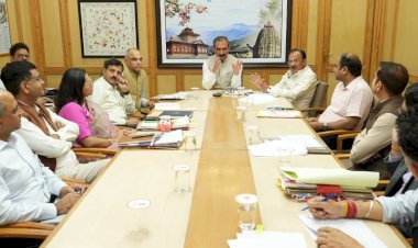 प्राधिकरण की बैठक में 5877 करोड़ निवेश के 42 औद्योगिक प्रस्तावों को मंज़ूरी
