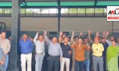 नाहन: हिमाचल प्रदेश एचआरटीसी चालक परिचालक यूनियन ने सरकार के खिलाफ की नारेबाजी, मांगें नही मानी तो होगा चक्का जाम...