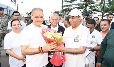 राज्यपाल ने ऐतिहासिक रिज मैदान, शिमला में अंतरराष्ट्रीय योग दिवस के अवसर पर रिज मैदान पर किया योगाभ्यास