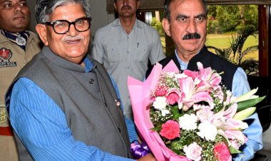 मुख्यमंत्री ने पंजाब के राज्यपाल के समक्ष हिमाचल प्रदेश से जुड़े महत्त्वपूर्ण मुद्दे उठाए