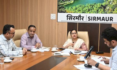 नाहन : आपदा से निपटने के लिए सभी विभाग समन्वय स्थापित कर बनाए कार्य योजनाः उपायुक्त