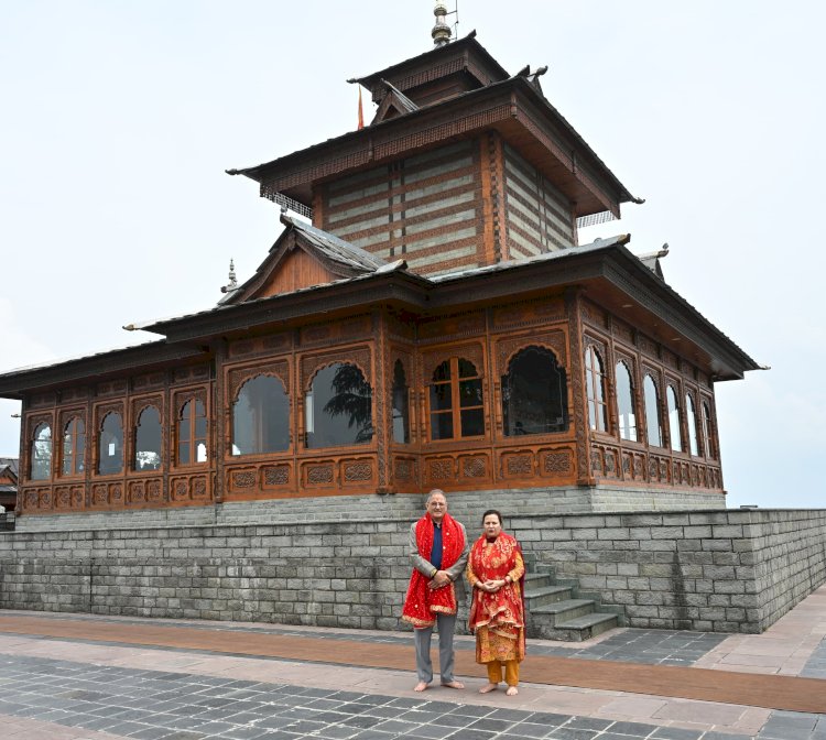 राज्यपाल ने माँ तारा देवी मंदिर में की पूजा-अर्चना प्रदेश की सुख-समृद्धि की कामना की