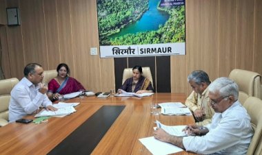 नाहन : उचित मूल्य की दुकानों का निरीक्षण तथा खाद्यान्नों का उचित भंडारण करें   सुनिश्चित….