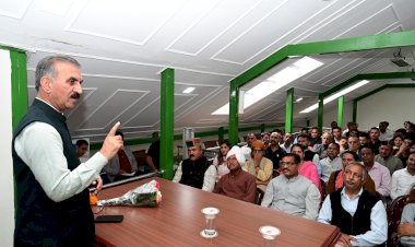 ‘मुख्यमंत्री का कार्यकर्ताओं के साथ संवाद’ कार्यक्रम शुरू कार्यकर्ता एकजुट होकर कांग्रेस की विचारधारा को आगे बढ़ाएं: मुख्यमंत्री