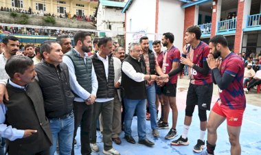 शिक्षा मंत्री ने 87 लाख से बनने वाले हरिजन बस्ती धार शरघाल संपर्क मार्ग का किया भूमि पूजन