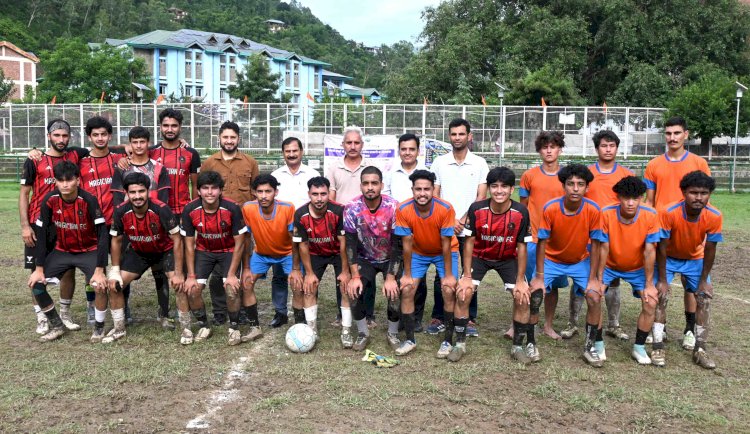 एंटी चिट्टा अवेयरनेस फुटबॉल टूर्नामेंट सम्पन्न, मैजिशियन एफसी बनी विजेता •         मंडलायुक्त ने विजेताओं को किया सम्मानित, चिट्टा मुक्त मंडी- नशामुक्त हिमाचल की दिलाई शपथ