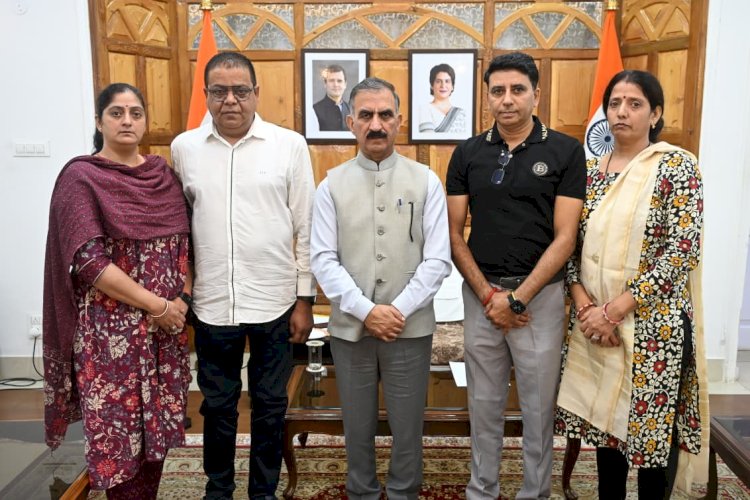 स्ट्रेट ऑफ होर्मुज़ में मृतक के परिवार ने न्याय की मांग की परिवार ने मुख्यमंत्री से भेंट की…..