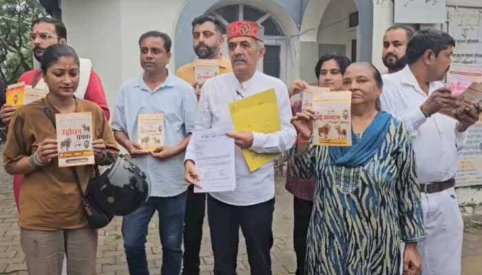 नाहन: गाए को राष्ट्र माता का दर्जा देने के लिए, गो भक्तों की मांग,राष्ट्रपति को भेजा ज्ञापन...